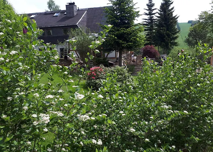 Ferienwohnung Aronia Garten